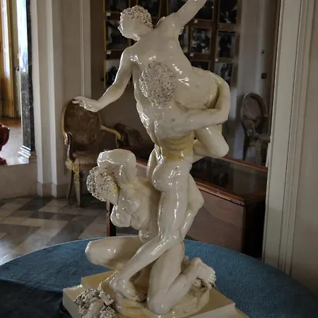 Couette-café Cernigliaro Dimora Storica 4*